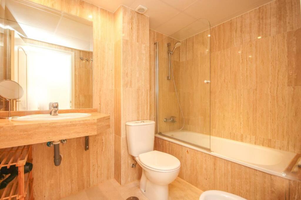 Lovely 2 Bedroom Apt Near Golf Los Lagos Elviria Marbella Exterior photo