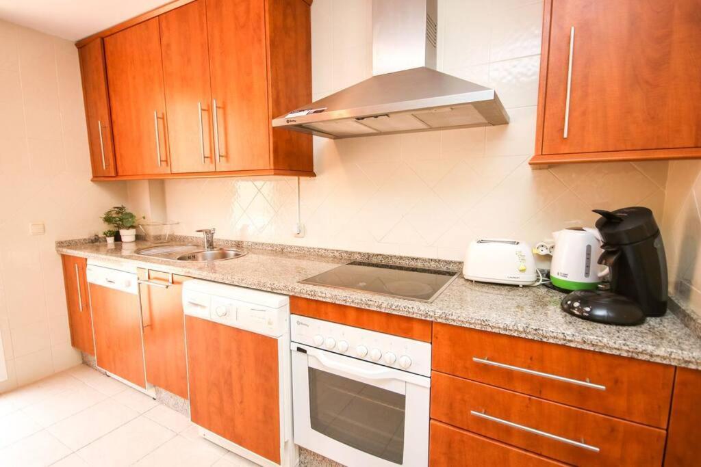 Lovely 2 Bedroom Apt Near Golf Los Lagos Elviria Marbella Exterior photo