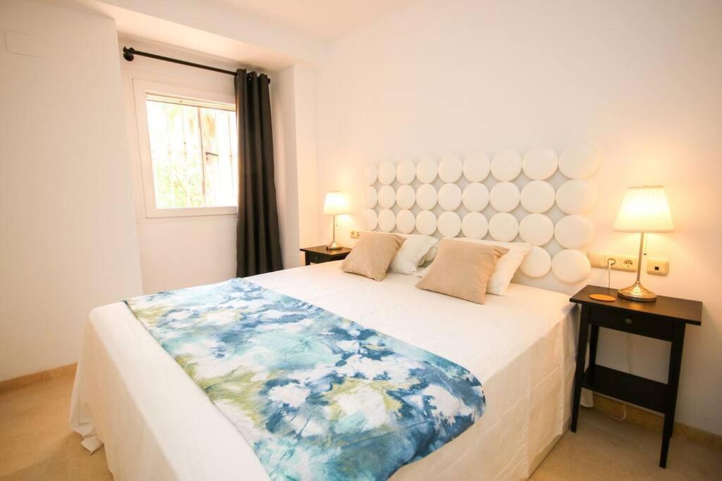 Lovely 2 Bedroom Apt Near Golf Los Lagos Elviria Marbella Exterior photo