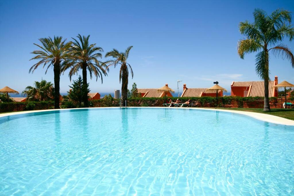 Lovely 2 Bedroom Apt Near Golf Los Lagos Elviria Marbella Exterior photo
